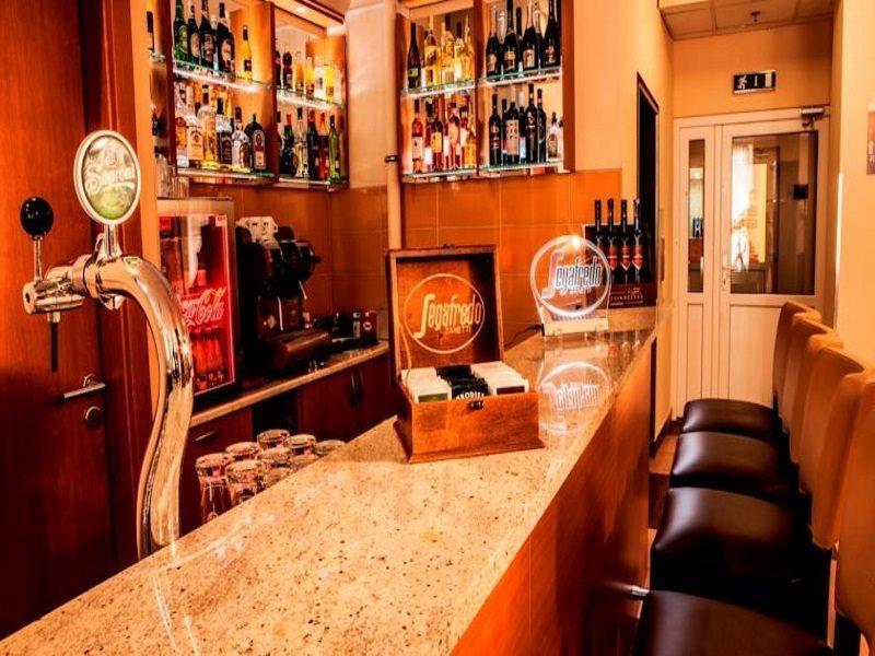 Hotel Six 3*